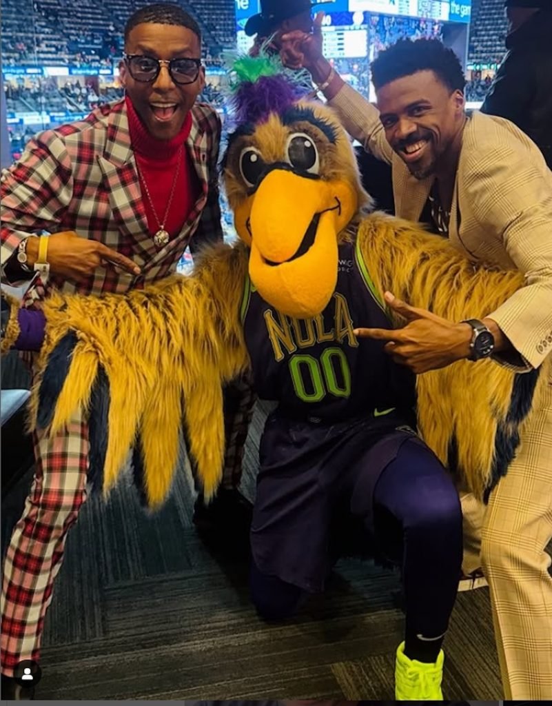 Actor Miguel A. Nunez Jr., Pierre the Pelican, and Apostle Mardia Scott - Photo: Eye Wander